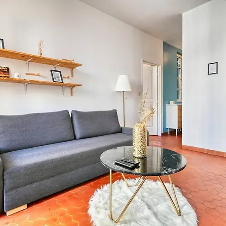 Capucins - T2 Avec Balcon A Noailles, Le Ventre De * Marsilya